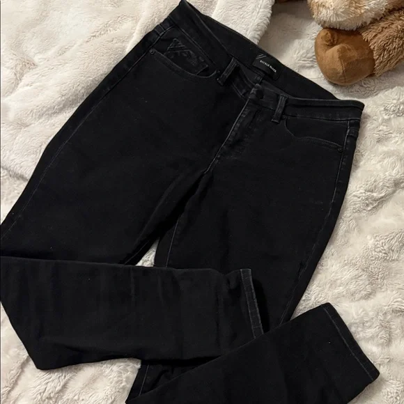 Classic Black Women's Jeans-Buckle Black 28/30 curvy fit - Picture 10 of 10